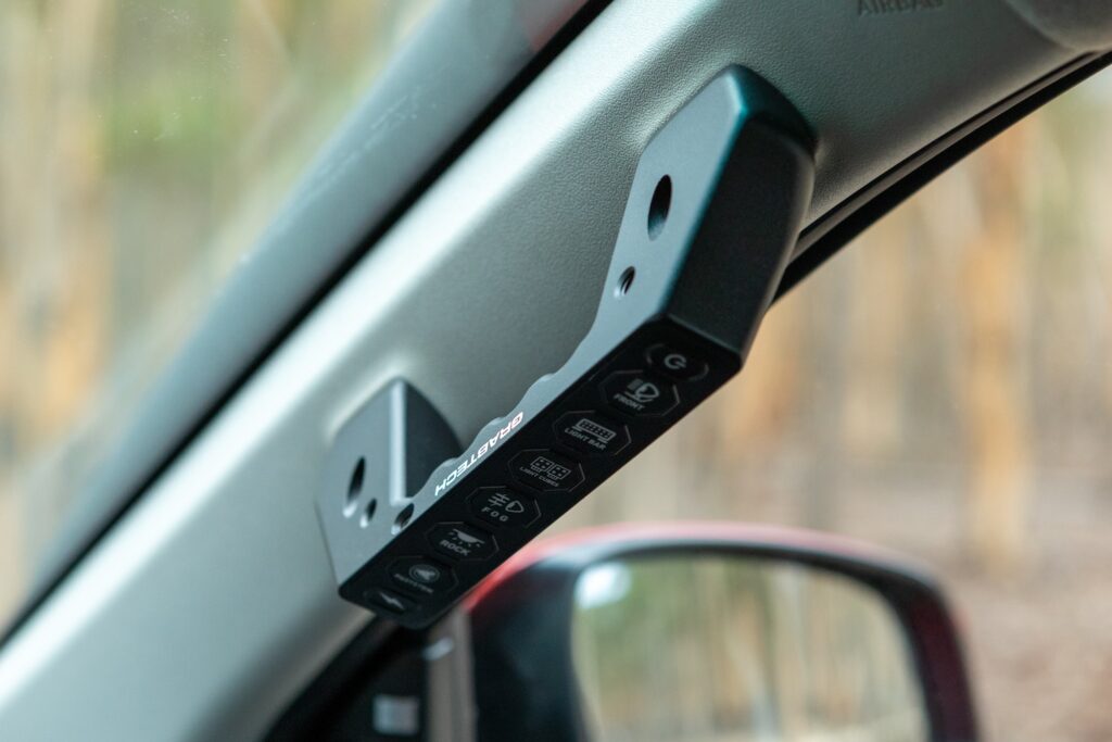 4x4 accessory control switch panel for lights and auxiliary gear